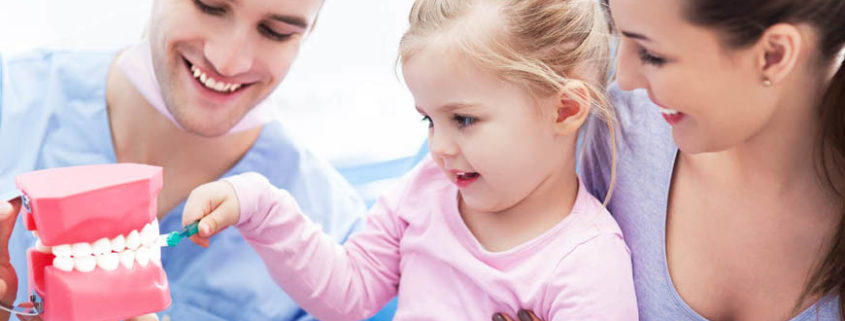 Bambino dal dentista